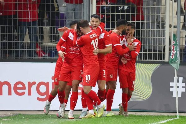 Coupe CAF : Le CR Belouidad tient son résultat devant le CR Belouizdad (mi-temps)