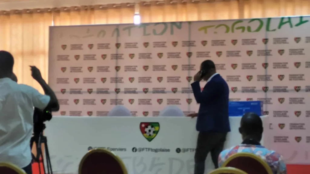 Патрис Неве