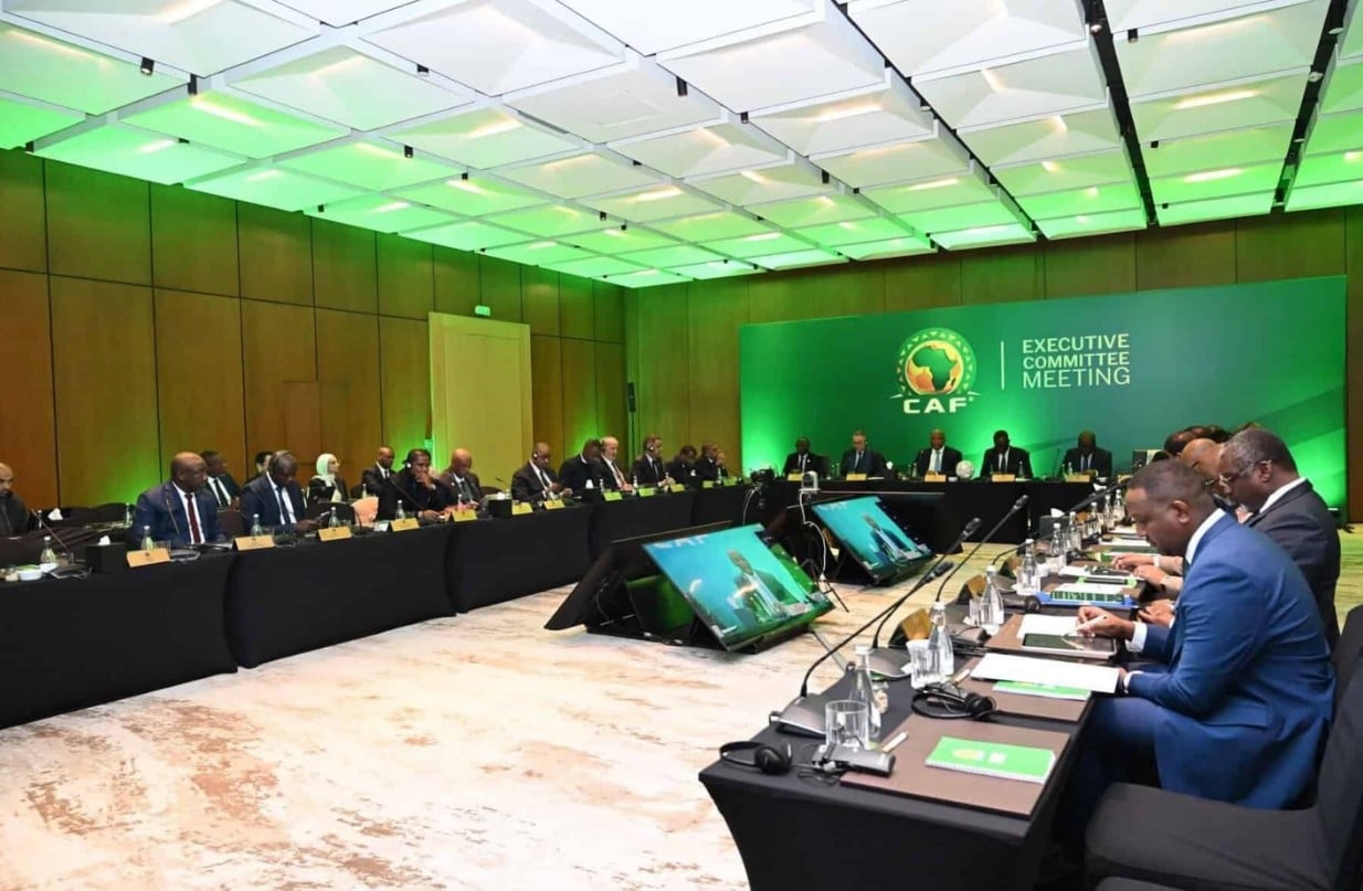 CAF: когда молчание отсутствующих громче дебатов