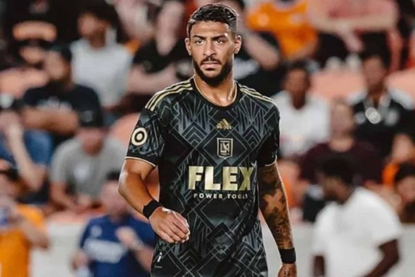 Mercato : Новое предложение "Флуминенсе" по Денису Буанга