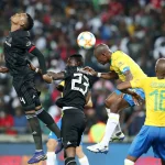 Южная Африка: Orlando Pirates v Mamelodi Sundowns, центральный матч лиги